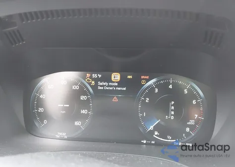 2018 Volvo Xc60 T6 Momentum z USA, uszkodzony, nr VIN YV4A22RK4J1001871